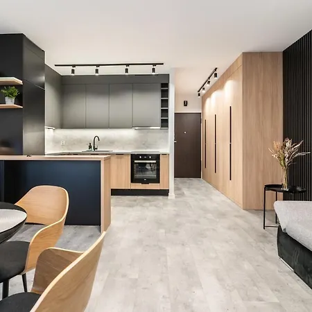 Daire Park Slaski Modern By Bookinghost *