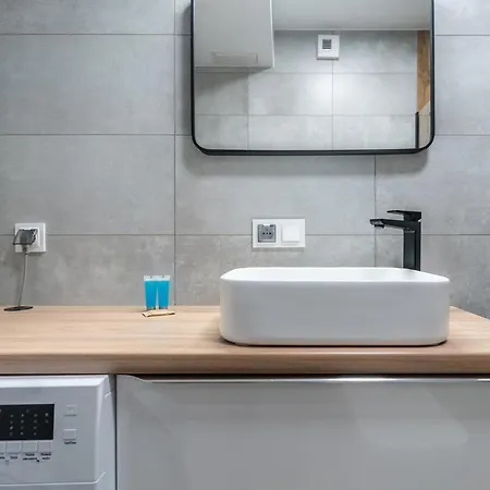 Апартаменты Park Slaski Modern By Bookinghost