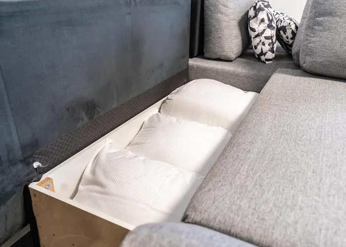 Park Slaski Modern By Bookinghost